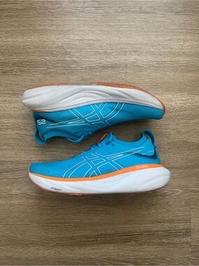 ASICS Nimbus 25